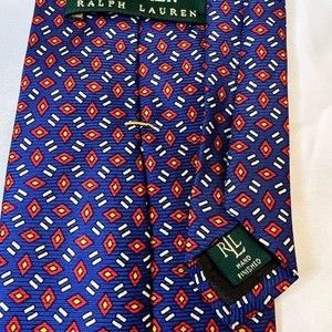 Lauren Ralph Lauren Tie 100% Silk Tie Blue with Red circles pattern Green Tag